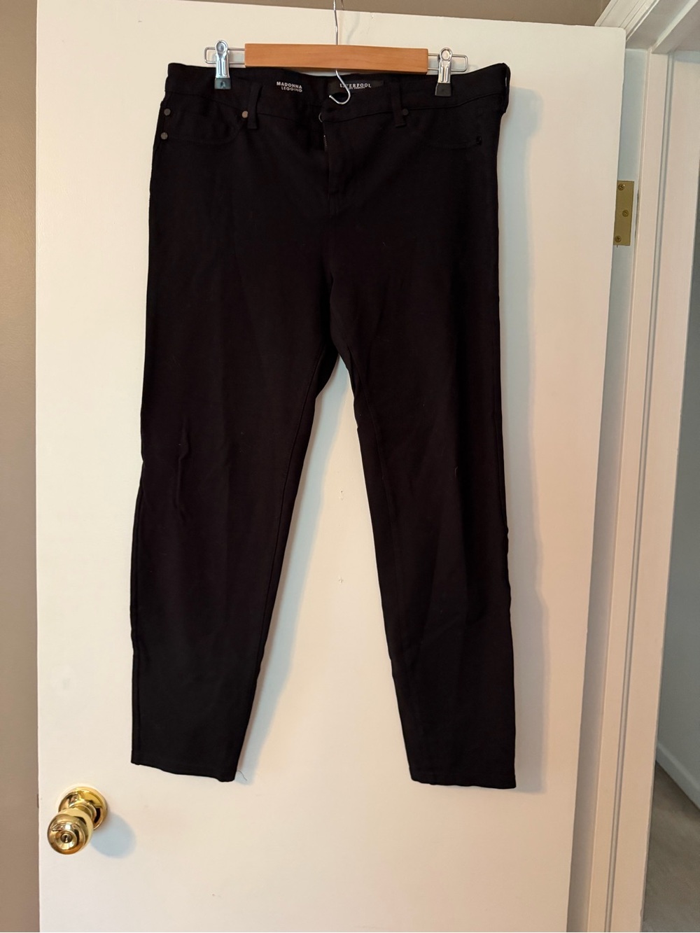 Liverpool Madonna Leggings
